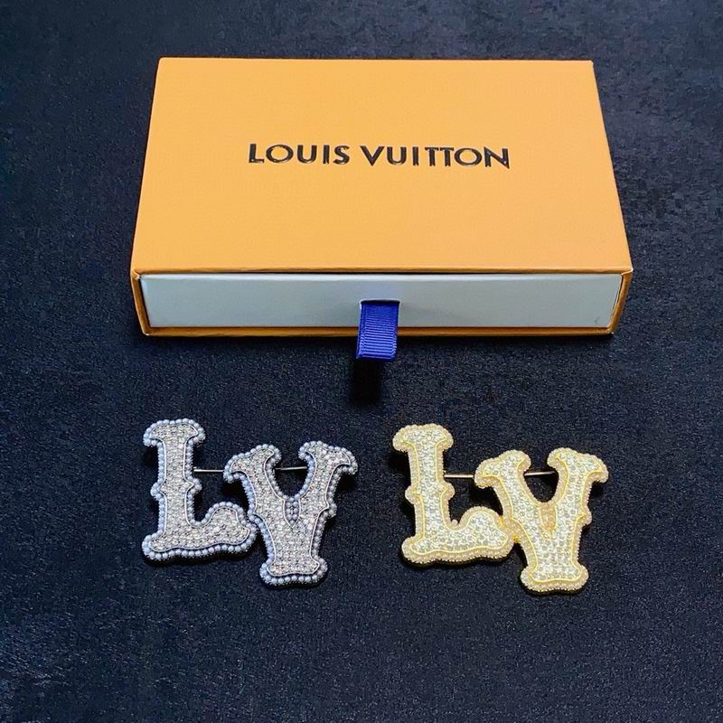 LV Brooch 04yxh04